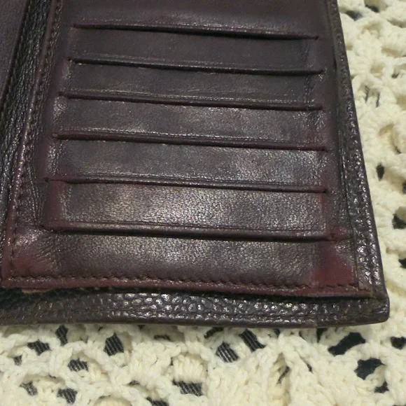 CHANEL Quilted Caviar Leather Wallet in Plum - Picture 8 of 14